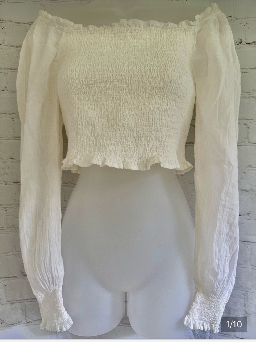 Aerie Cotton White Smocked Off-Shoulder Long Sleeve Top size S